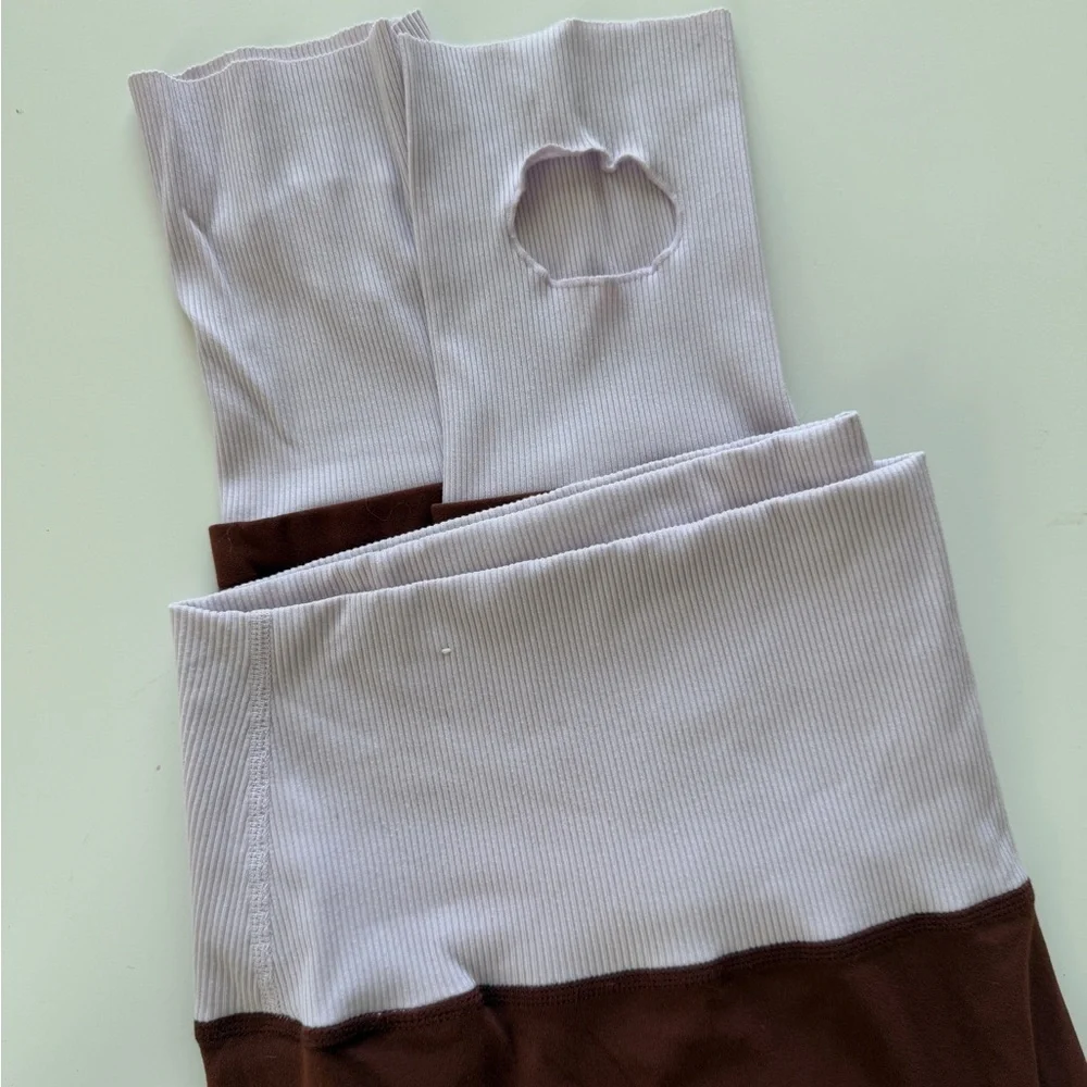Nike Women’s High Rise Chocolate Brown Luxe Yoga Leggings Colorblock in Size XXL